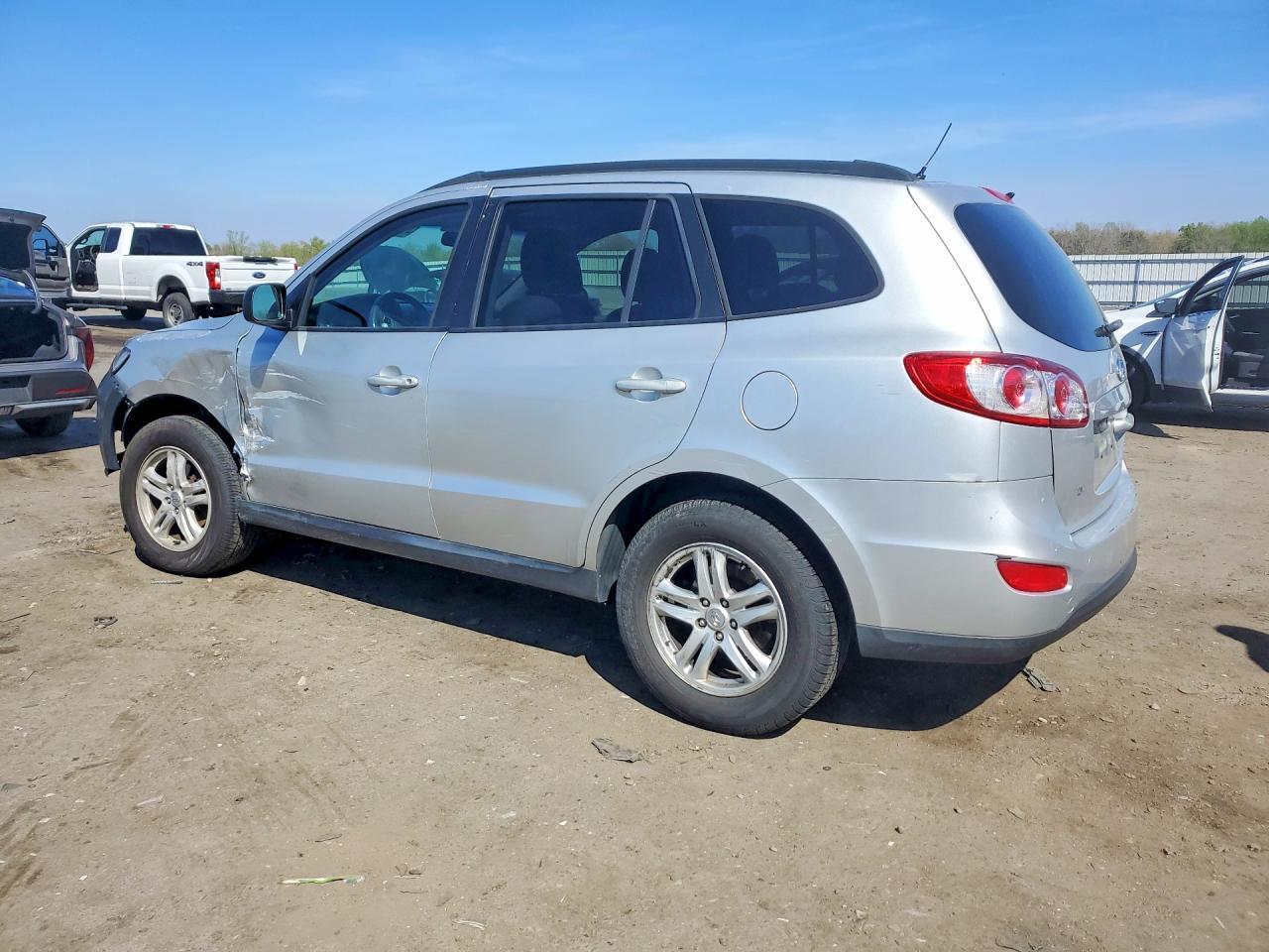 2011 Hyundai Santa Fe Gls - Фото 2