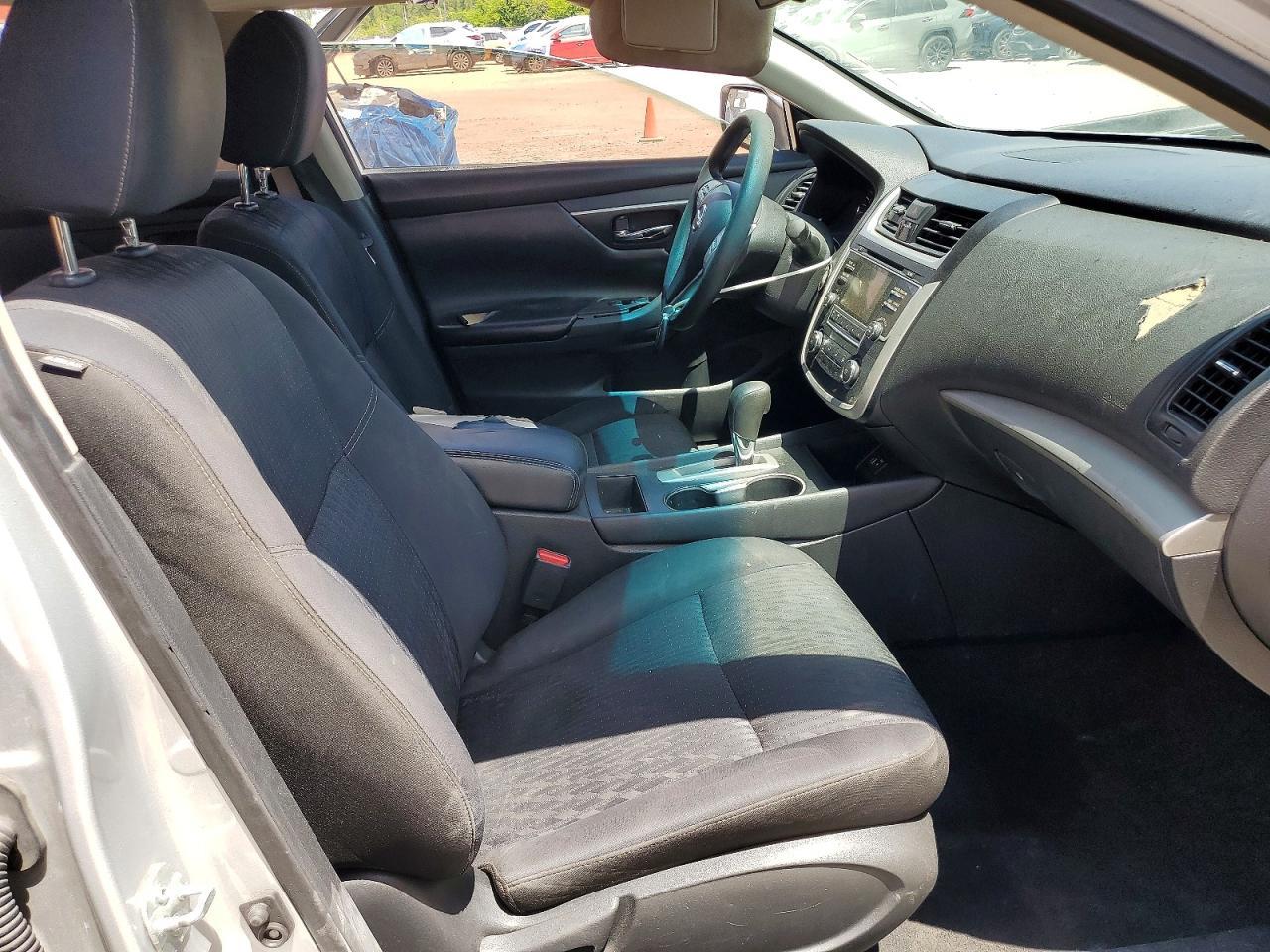 2016 Nissan Altima 2.5 S - Фото 7