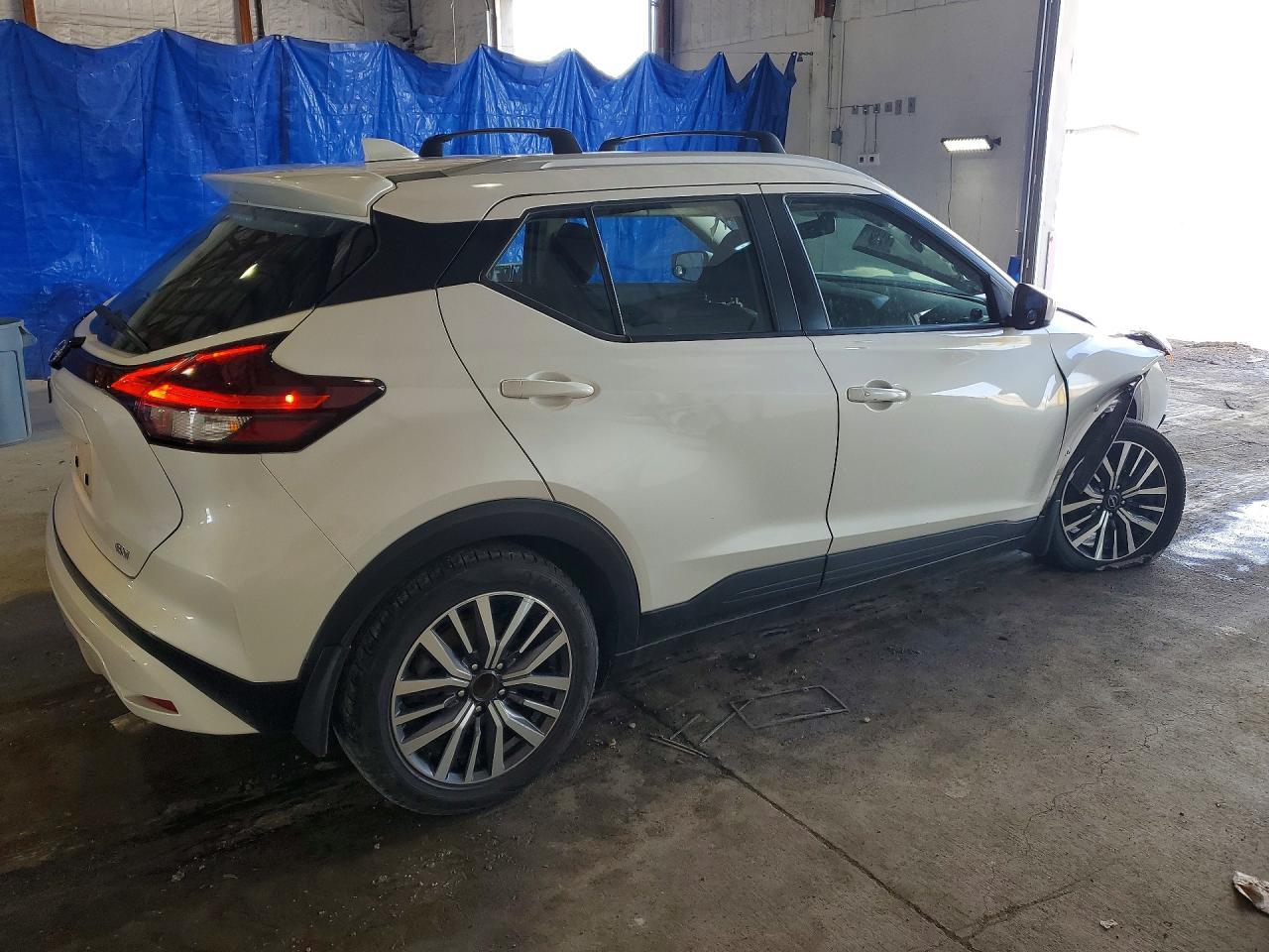 2022 Nissan Kicks Sv- R & D- Cln Title- Pri Fleet - Фото 3