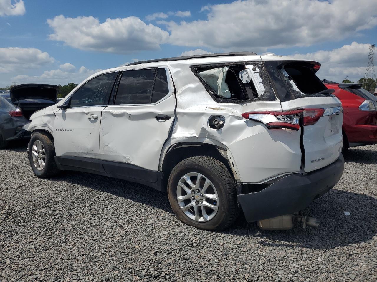2019 Chevrolet Traverse Lt - Фото 2