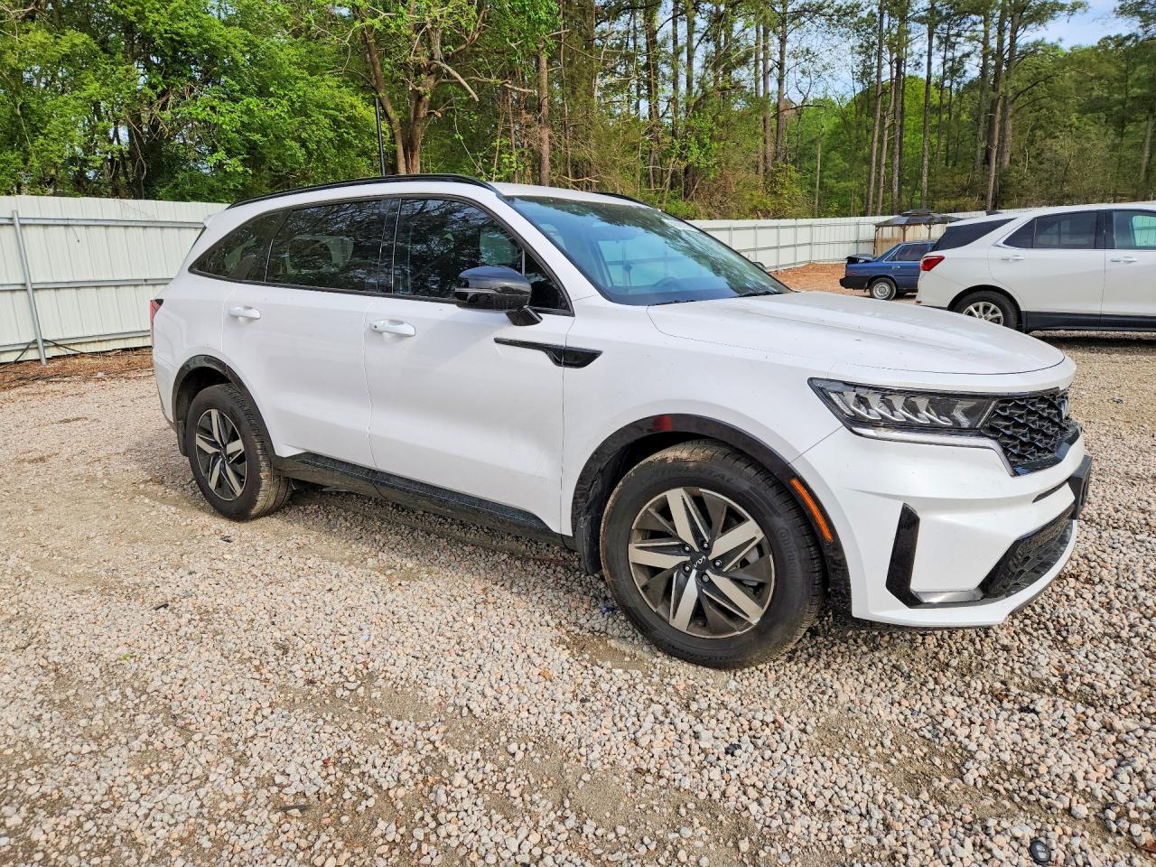 2022 Kia Sorento S - Фото 4