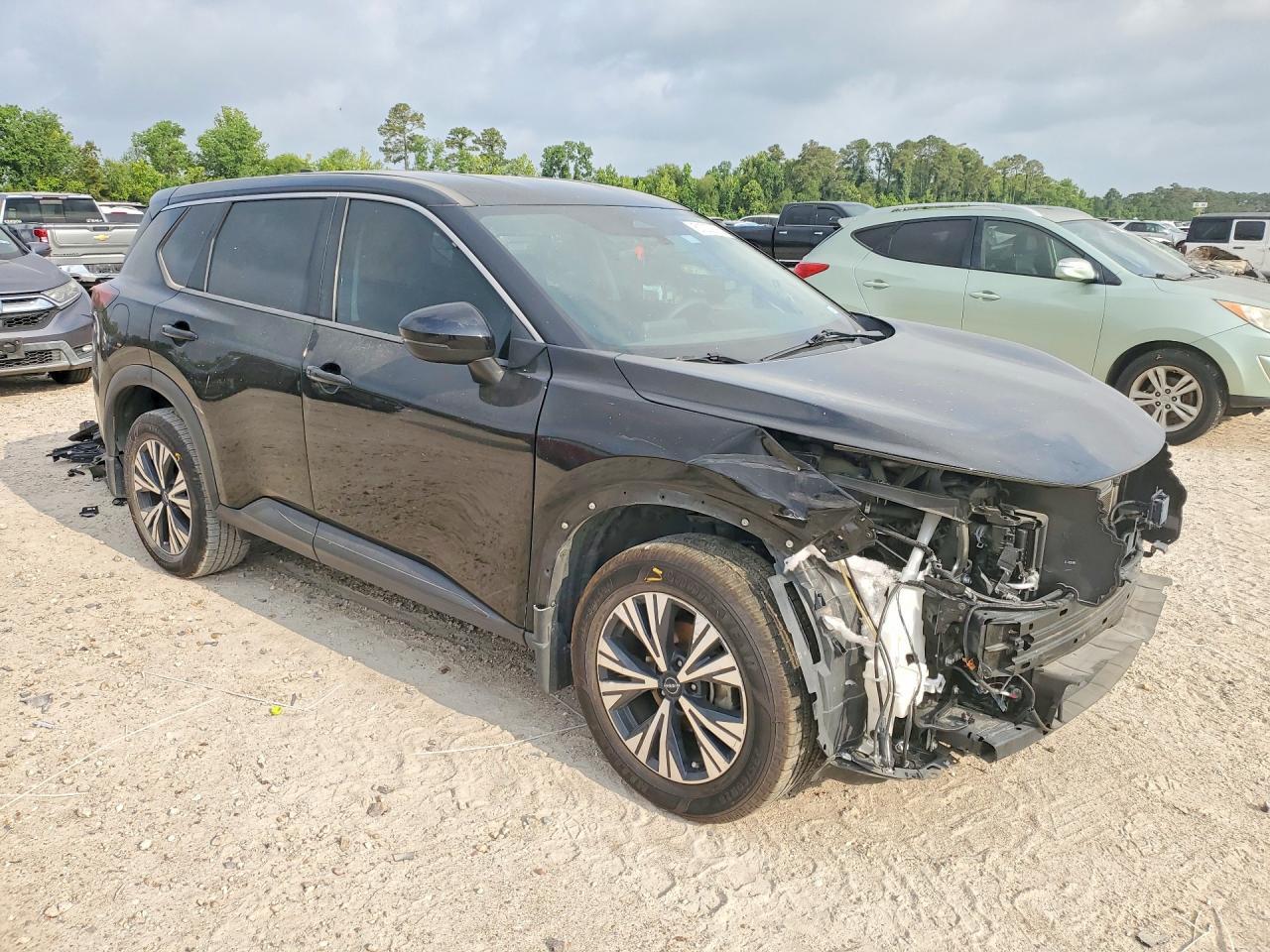 2023 Nissan Rogue Sv - Image 4