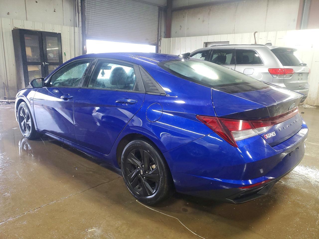 2023 Hyundai Elantra Sel - Image 2