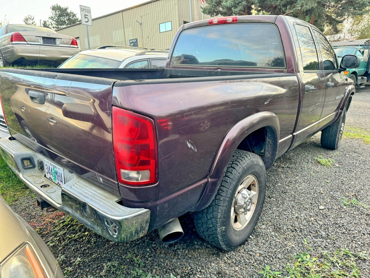2005 Dodge Ram 2500 St - Фото 4