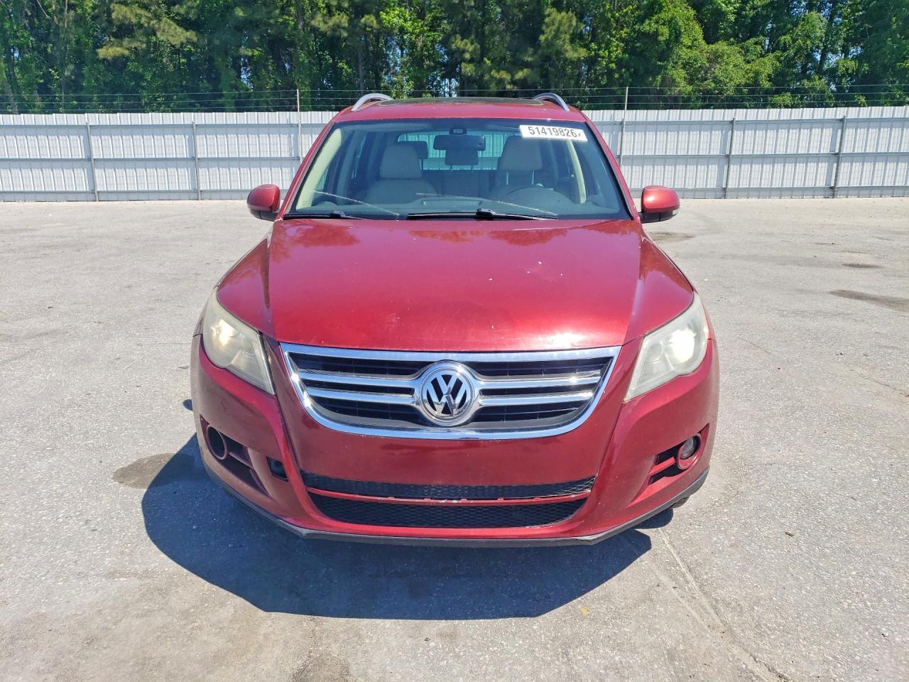2011 Volkswagen Tiguan S - Image 5