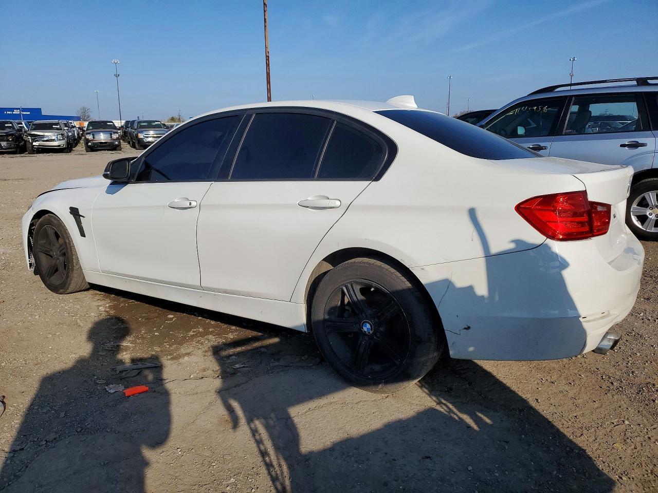 2013 BMW 328 I - Фото 2