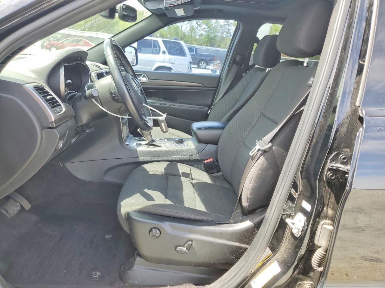 2018 Jeep Grand Cherokee Laredo - Image 7