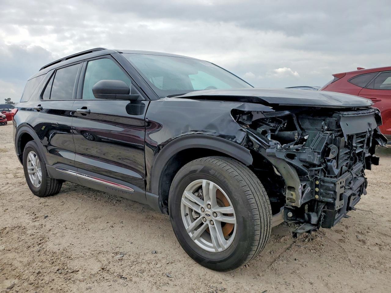 2024 Ford Explorer Xlt - Фото 4