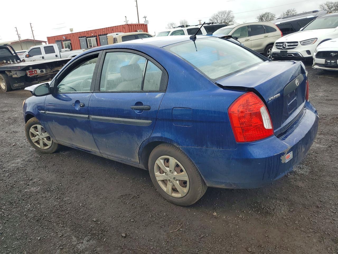 2009 Hyundai Accent Gls - Image 2