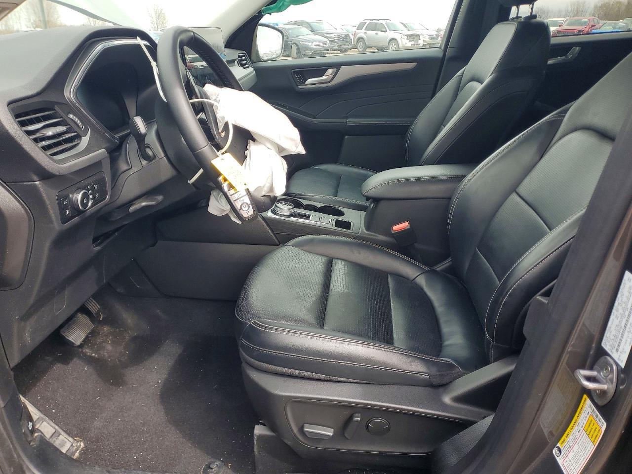 2023 Ford Escape Platinum - Фото 7