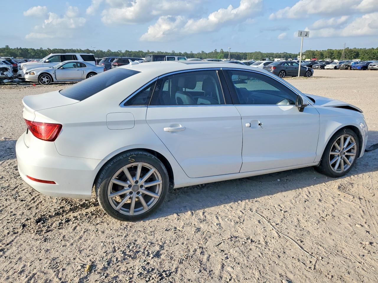 2015 Audi A3 Premium Plus - Image 3