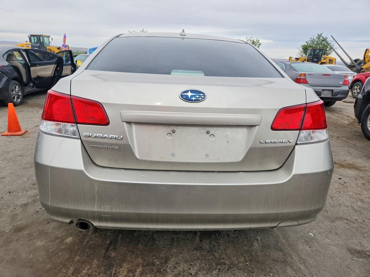 2014 Subaru Legacy 2.5I Premium - Фото 6