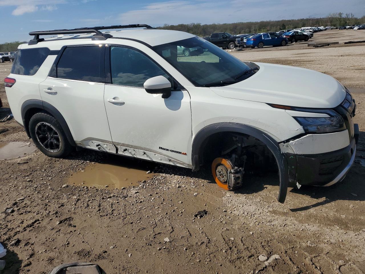 2023 Nissan Pathfinder Sv - Image 4