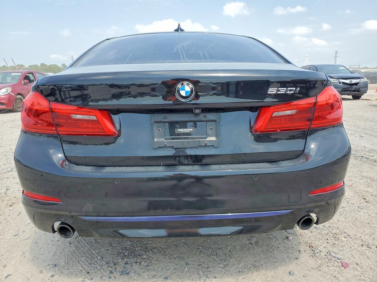 2019 BMW 530 I - Фото 6