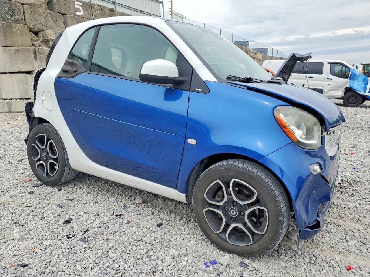2016 Smart Fortwo - Фото 4