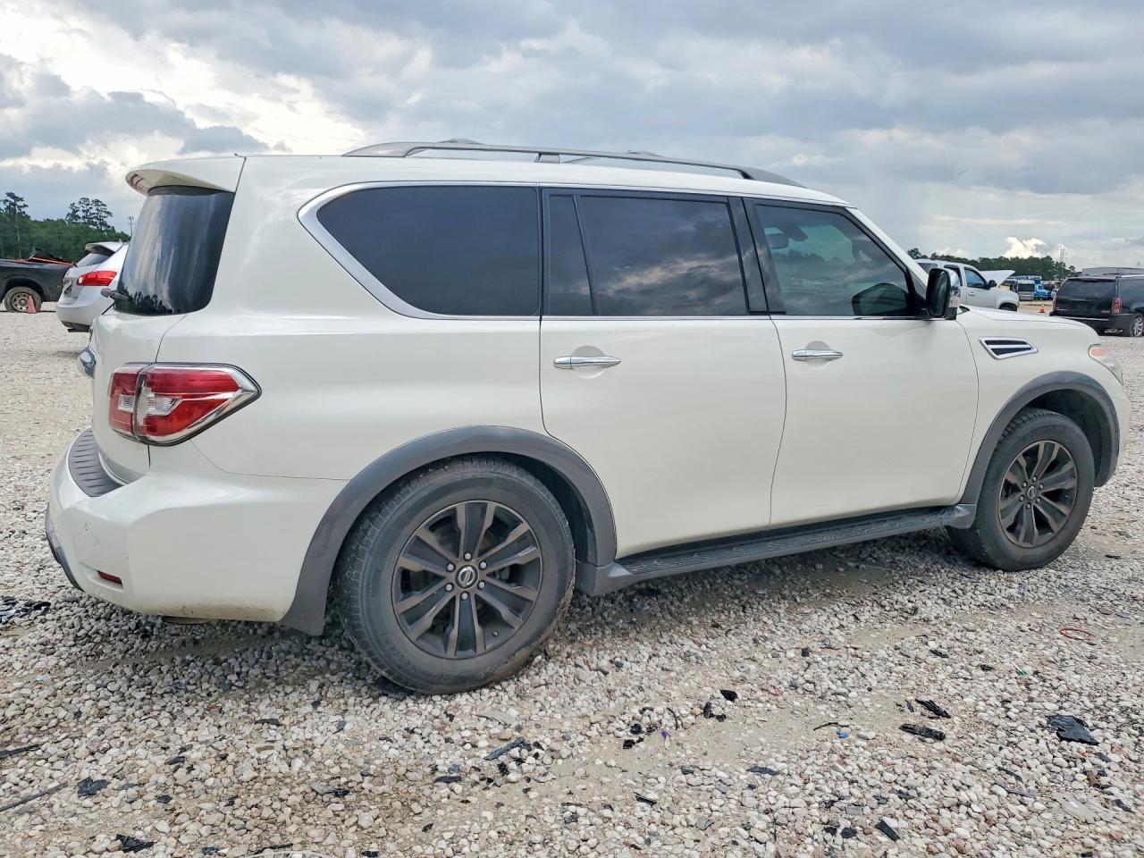 2017 Nissan Armada Platinum - Фото 3