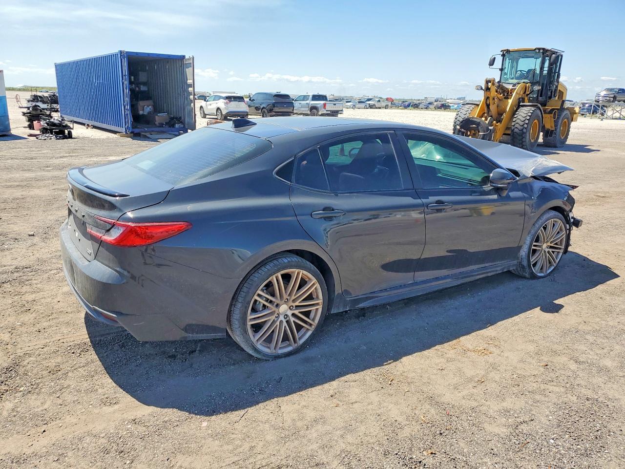 2025 Toyota Camry Xse - Image 3