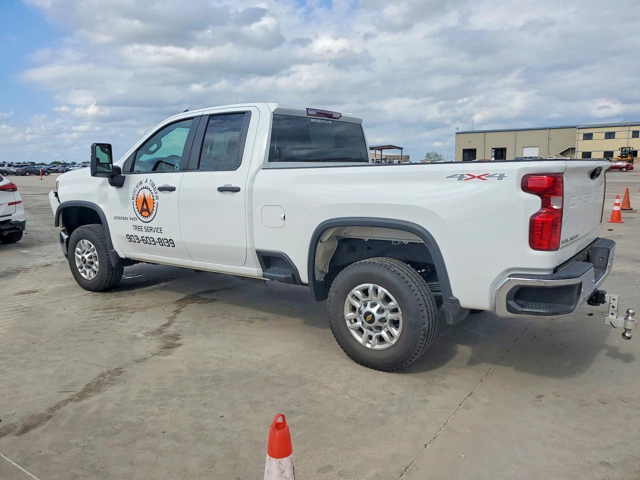 2024 Chevrolet Silverado K2500 Heavy Duty - Фото 2