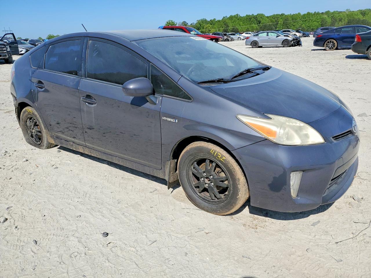 2013 Toyota Prius Two - Фото 4