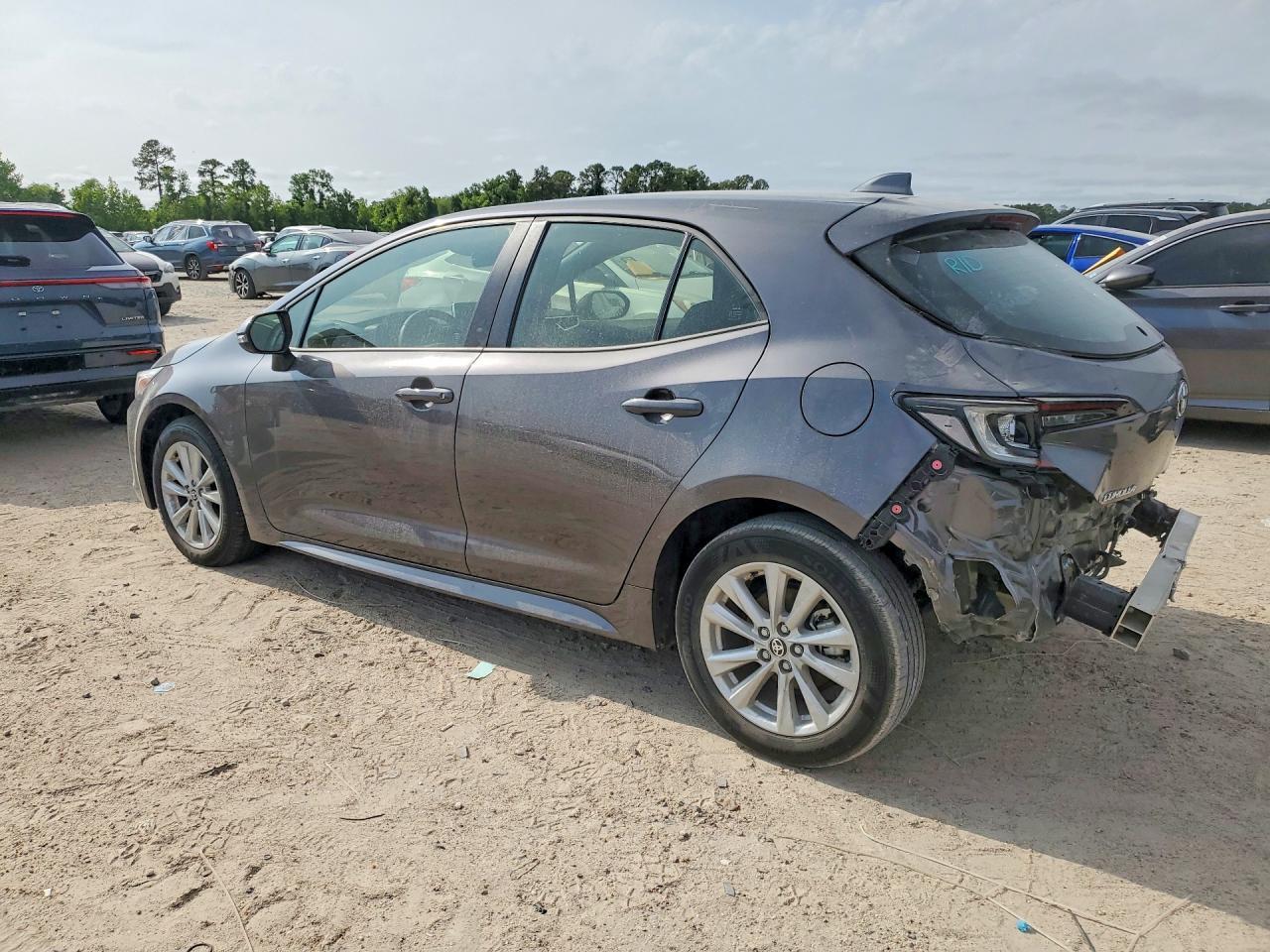 2025 Toyota Corolla Hatchback Se - Фото 2
