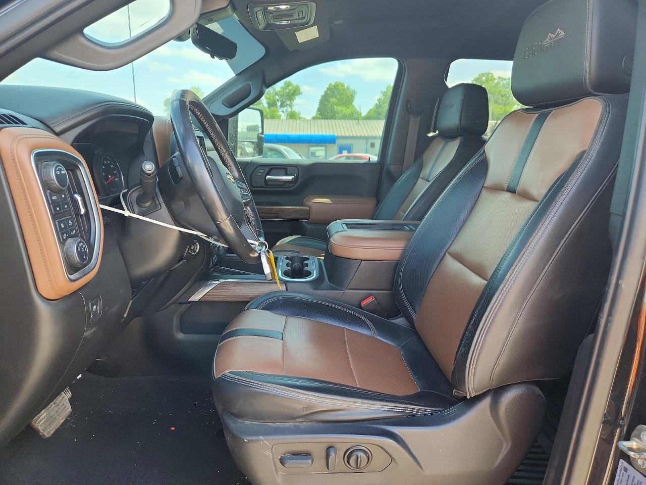 2022 Chevrolet Silverado K3500 High Country - Фото 7