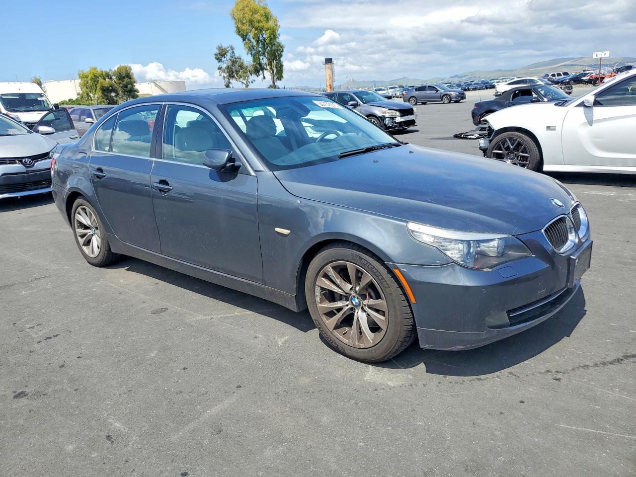 2010 BMW 535 I - Фото 4