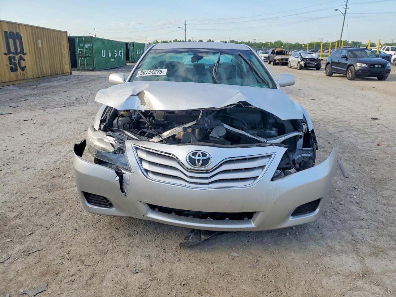 2011 Toyota Camry Le - Фото 5