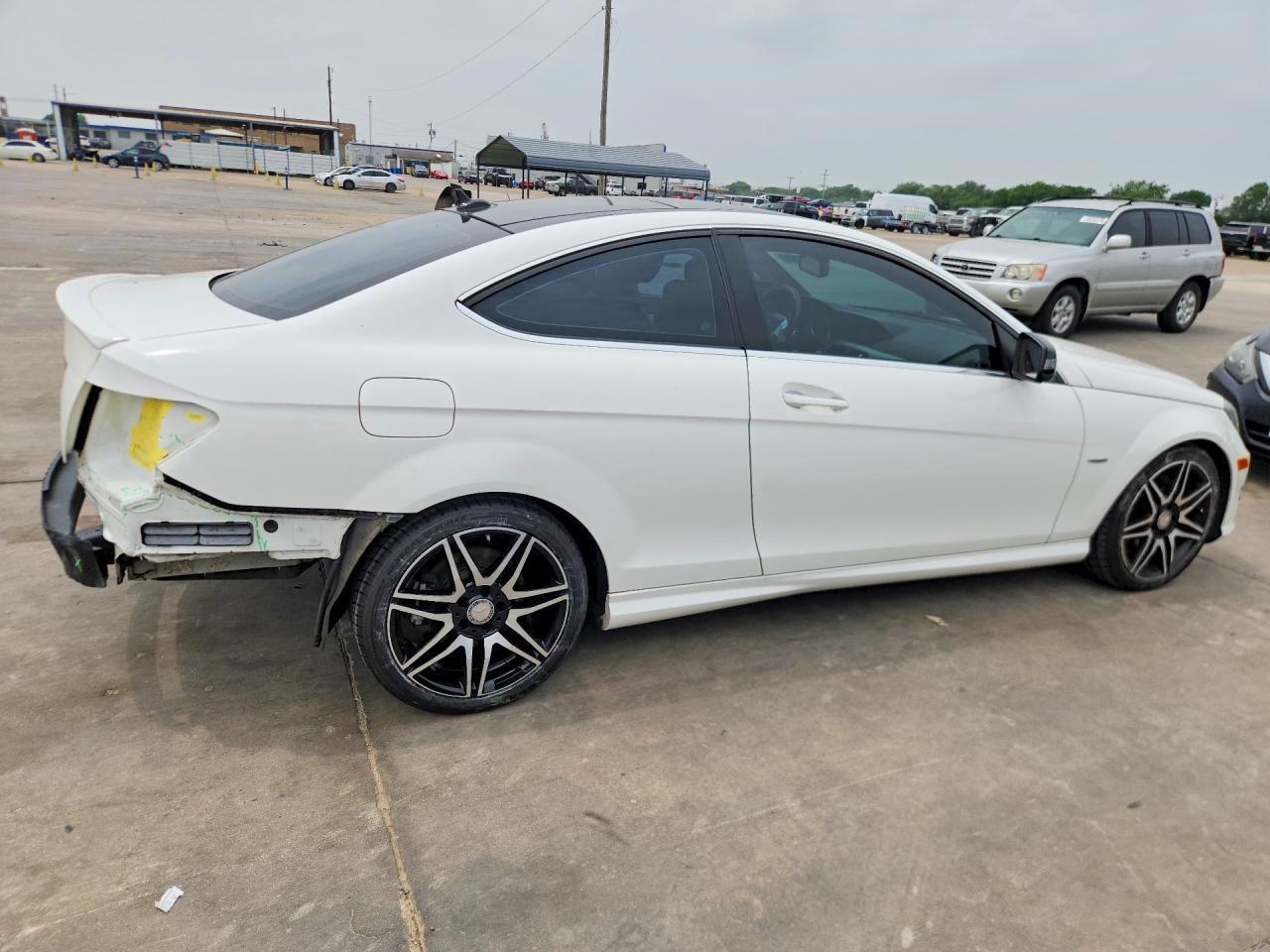 2014 Mercedes-Benz C 250 - Фото 3