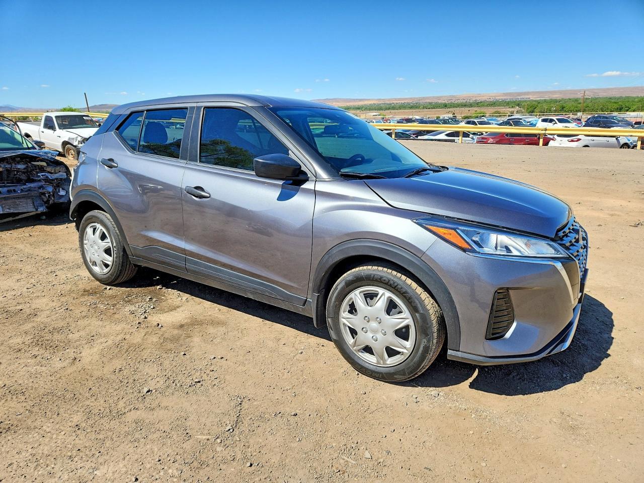 2024 Nissan Kicks S - Image 4