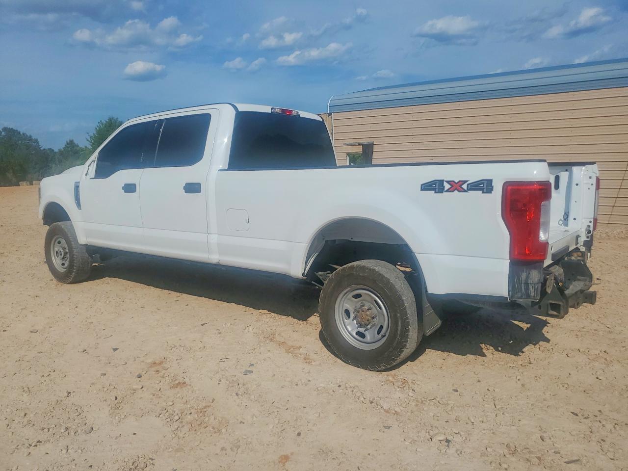 2019 Ford F350 Super Duty - Фото 2