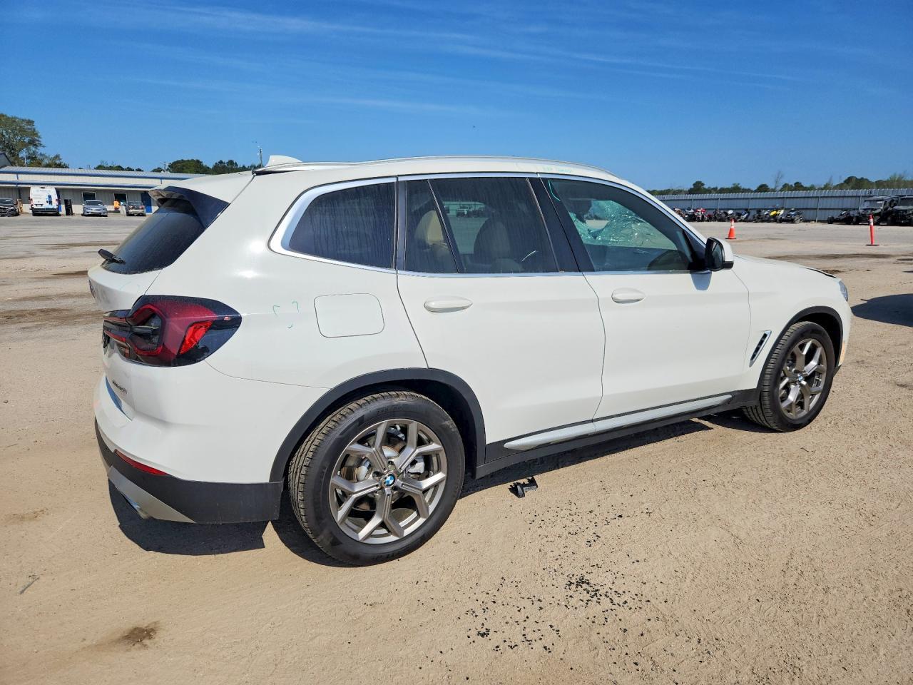 2022 BMW X3 Sdrive30I - Фото 3