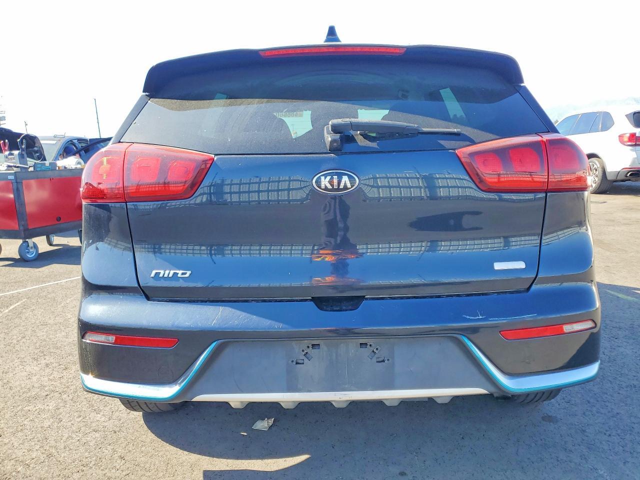 2019 Kia Niro Plug-In Hybrid Lx - Image 6