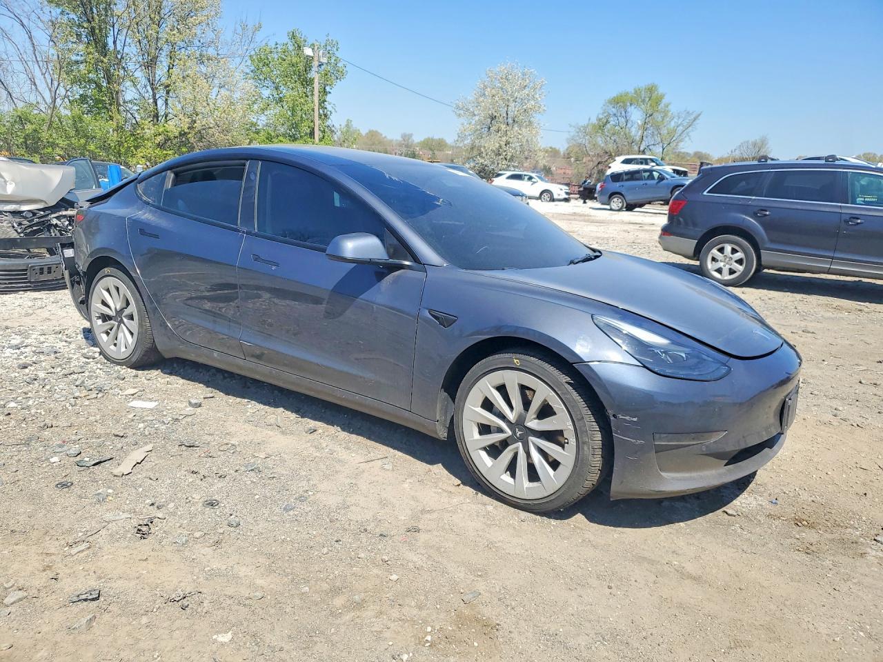 2022 Tesla Model 3 - Фото 4