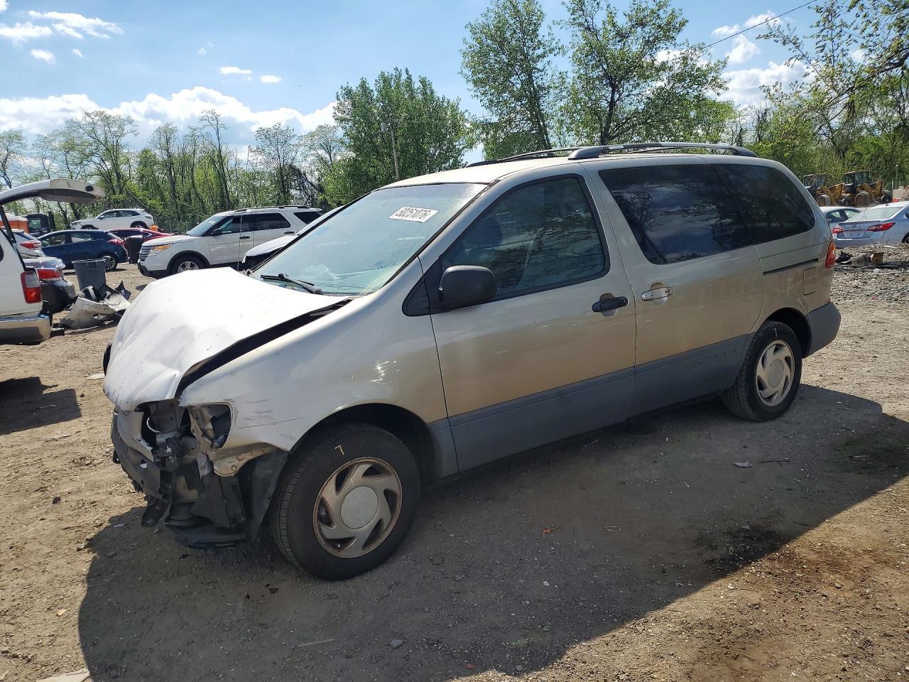 2000 Toyota Sienna Le