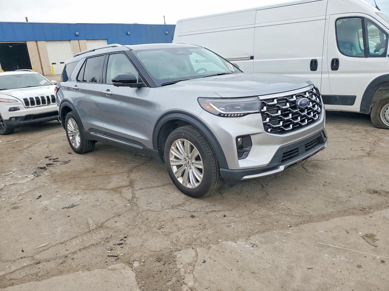 2025 Ford Explorer Platinum - Фото 4