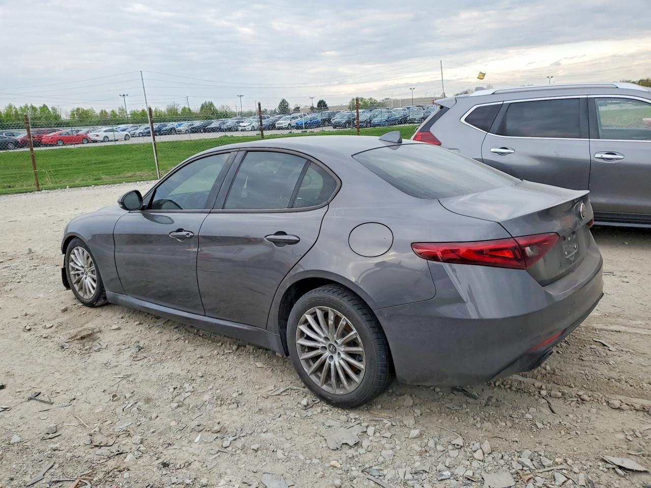 2022 Alfa Romeo Giulia - Image 2