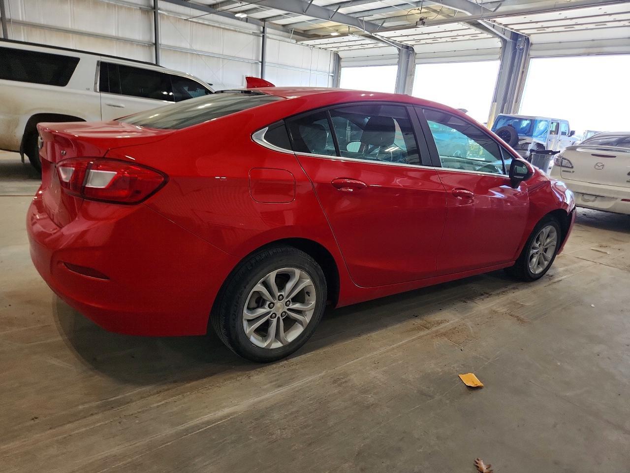 2019 Chevrolet Cruze Lt - Фото 3