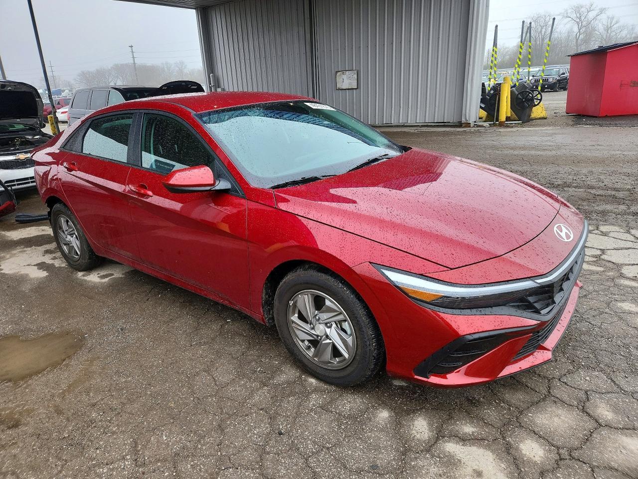 2025 Hyundai Elantra Se - Фото 4