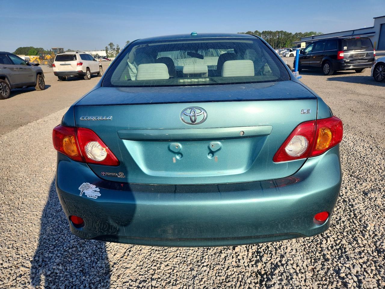 2010 Toyota Corolla Le - Фото 6