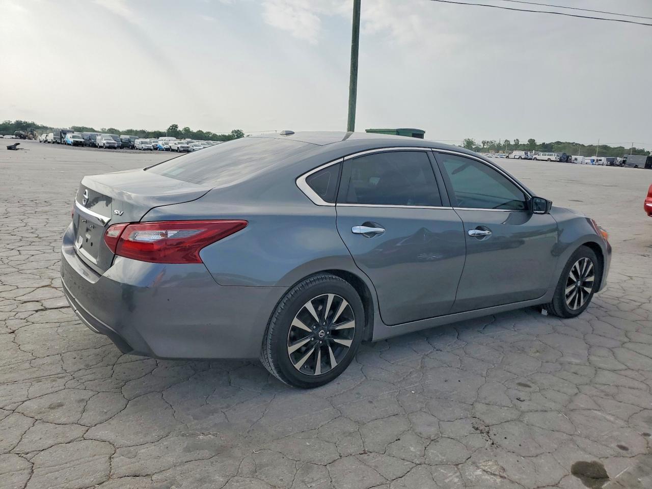 2018 Nissan Altima 2.5 Sv - Image 3