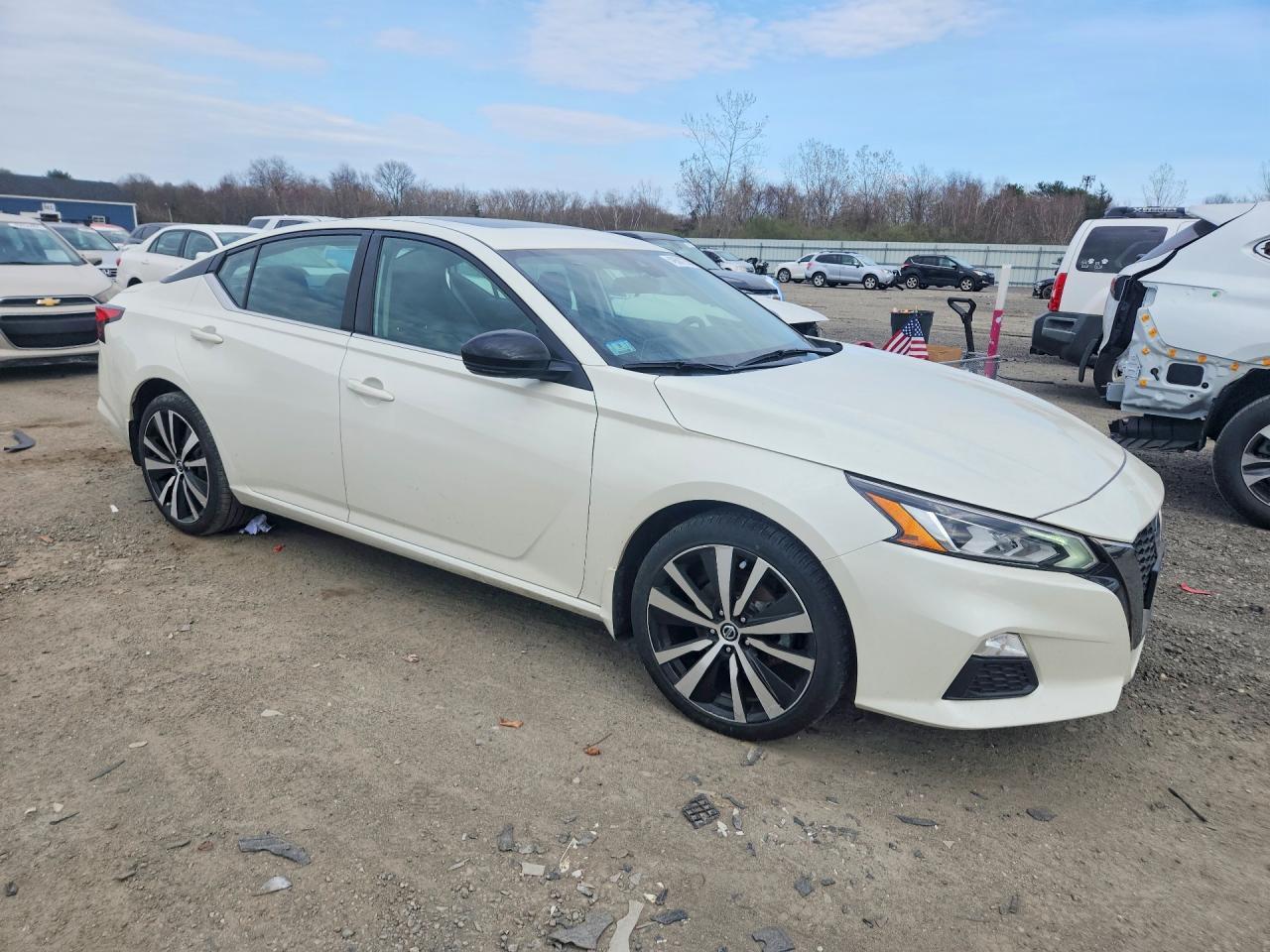2020 Nissan Altima Sr - Фото 4