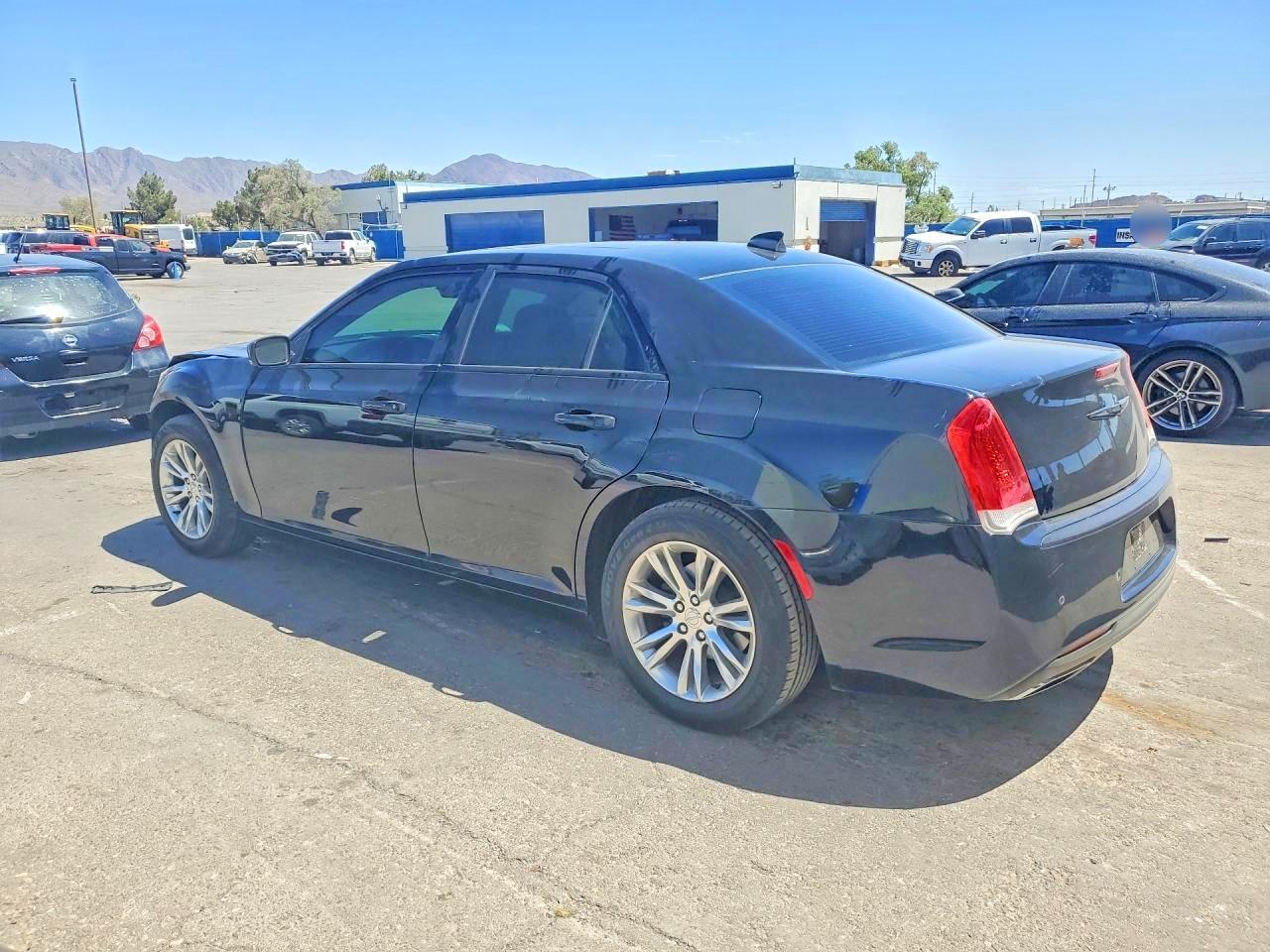 2016 Chrysler 300 Limited - Image 2