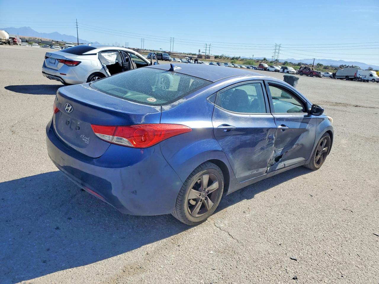 2013 Hyundai Elantra Gls - Image 3
