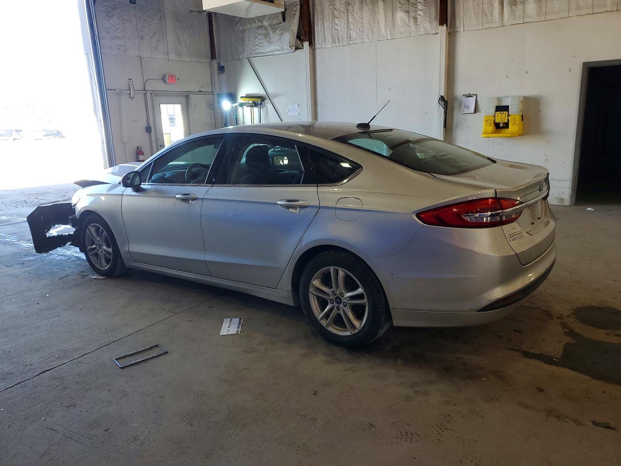 2018 Ford Fusion Se - Фото 2