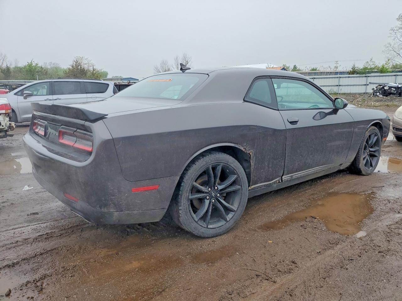 2017 Dodge Challenger Sxt - Фото 3