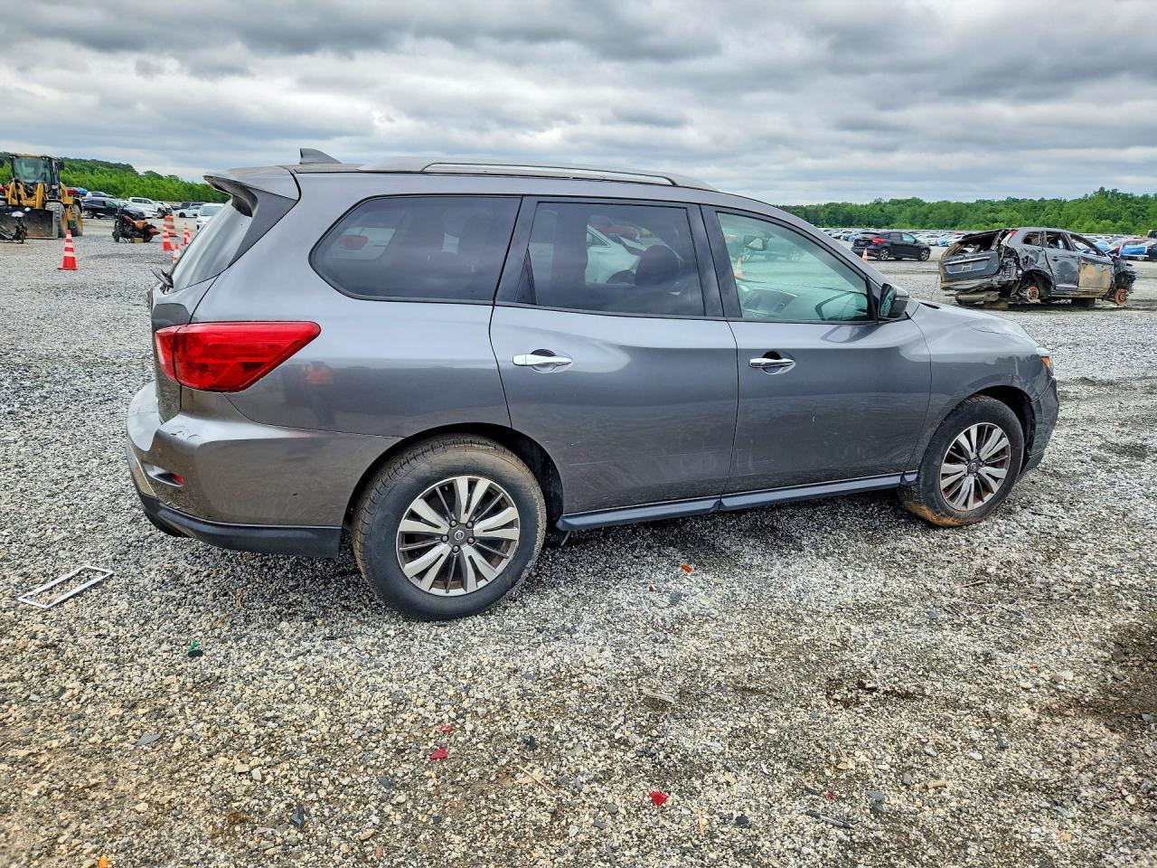 2019 Nissan Pathfinder Sv - Фото 3
