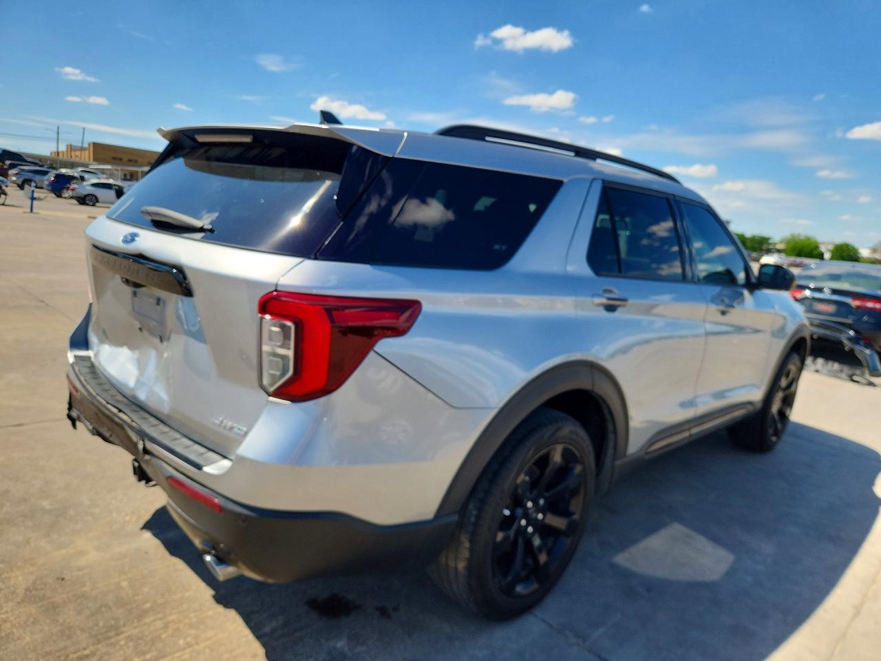 2023 Ford Explorer St-Line - Фото 3