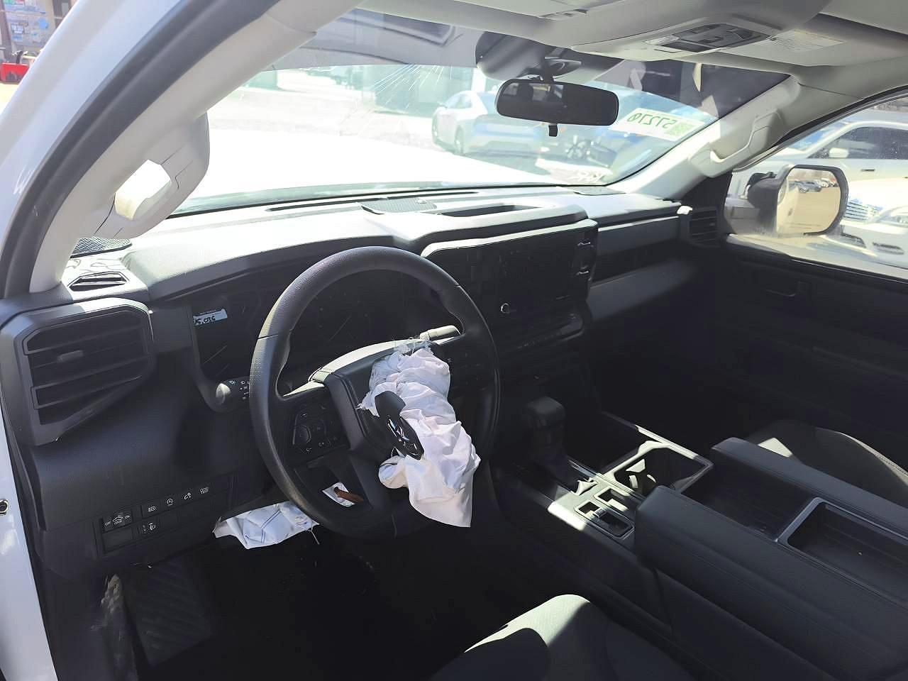 2024 Toyota Tundra Sr - Image 7