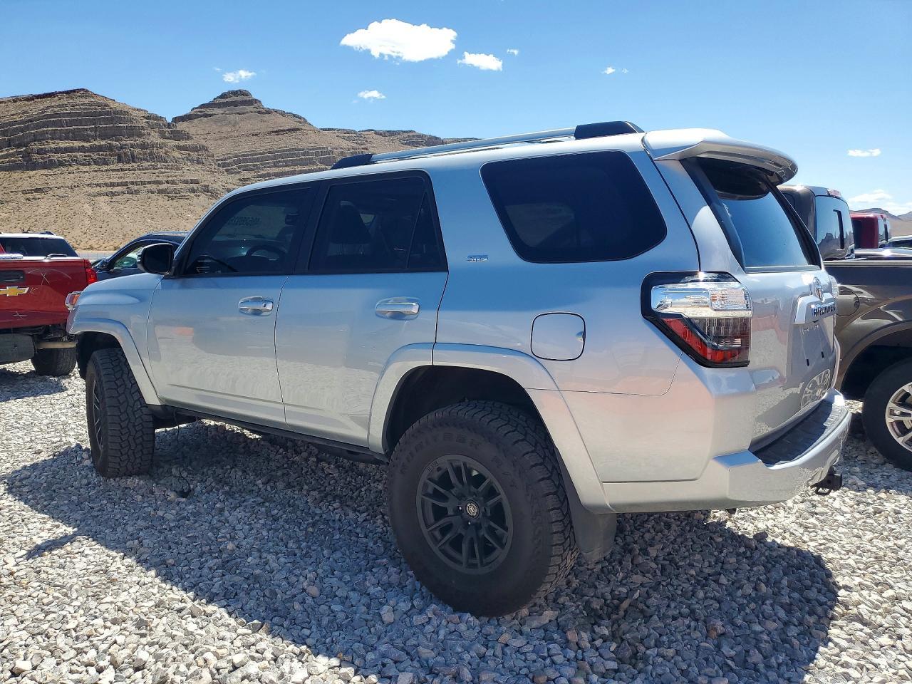 2024 Toyota 4Runner Sr5 Premium - Image 2