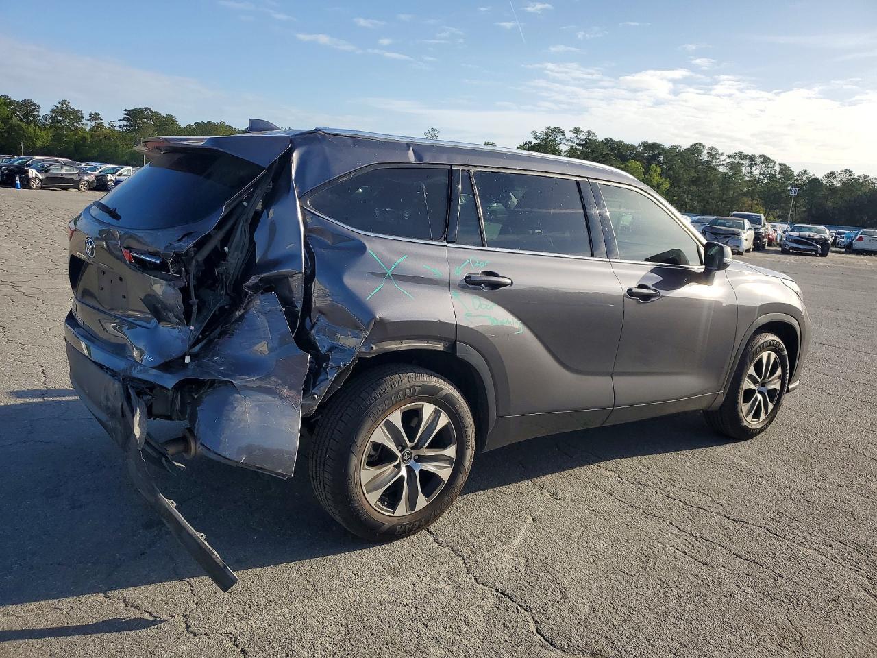 2021 Toyota Highlander Xle - Фото 3